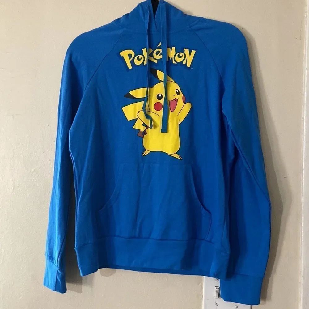 NEW POKÉMON PIKACHU BOY SWEATER SIZE M